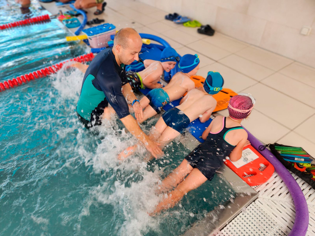 Szkoła Pływania Chełmiec - zapisy nauka pływania 2025/2026